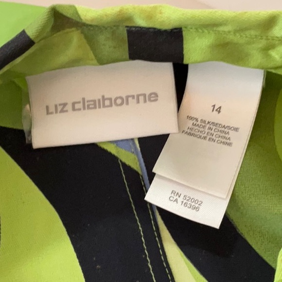 LIZ CLAIBORNE BUTTON DOWN TOP SIZE MEDIUM - Picture 4 of 4